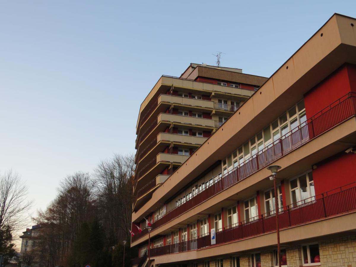 Sp Zoz Sanatorium Uzdrowiskowe Mswia W Krynicy-zdroju * Krynica Zdroj